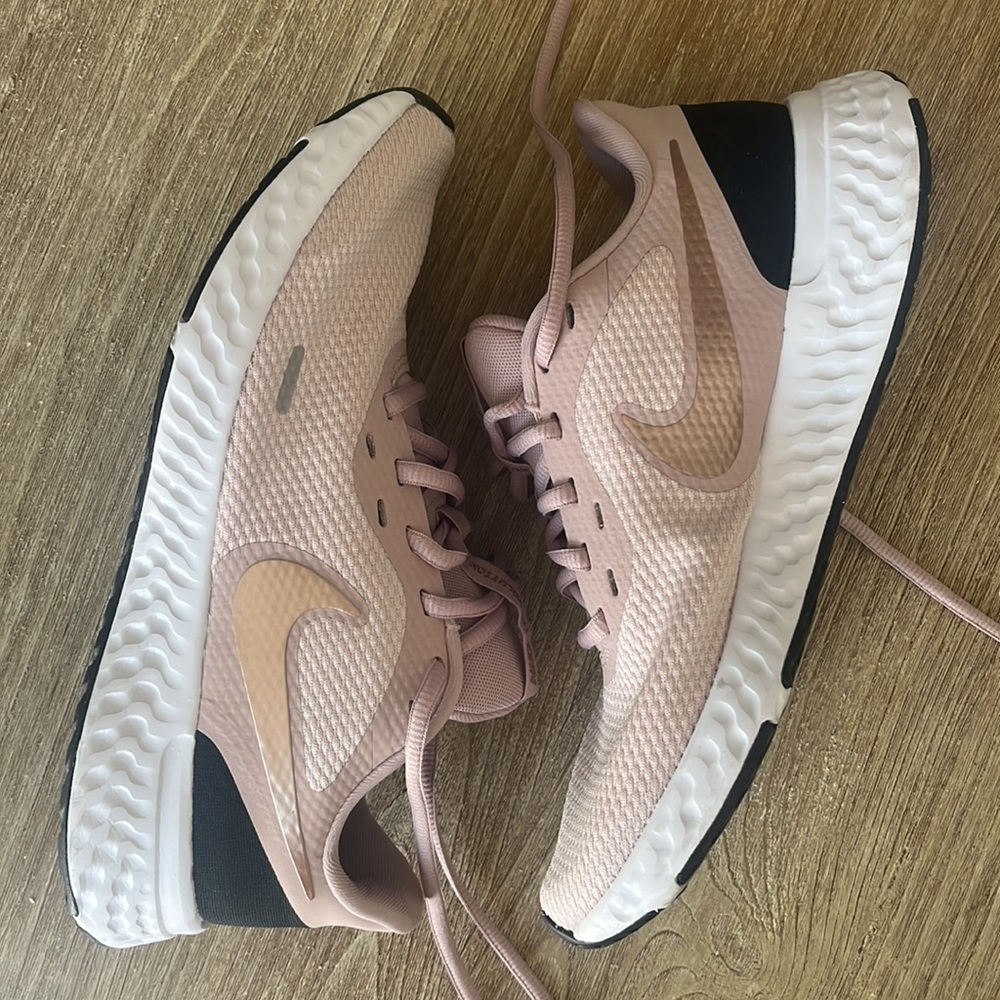 Blush Nike Running shoes with gold detail size 8.5